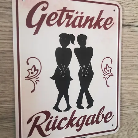 Modernes, Stilvolles Zimmer, Autobahnanbindung *